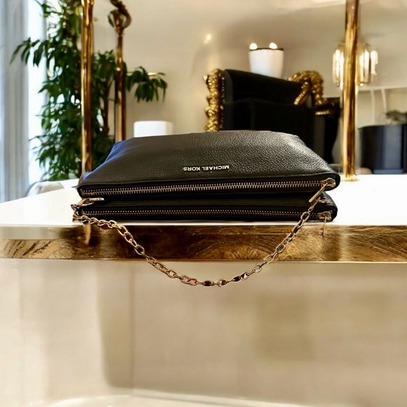 *SOLD* Michael Kors Large Black Pebbled Leather Double-Pouch Crossbody/Clutch - Picture 6 of 11